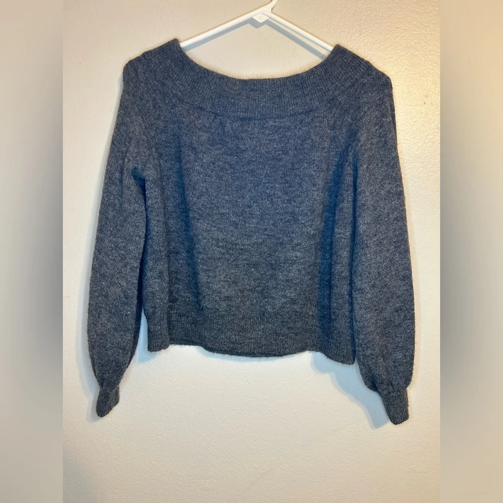 H&M Gray Off Shoulder Fold Over Neck Sweater Wool Alpaca Blend Size S - Picture 2 of 8